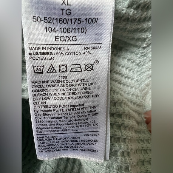 Gap Sweats, thermal cropped length crewneck sweatshirt - Picture 4 of 4